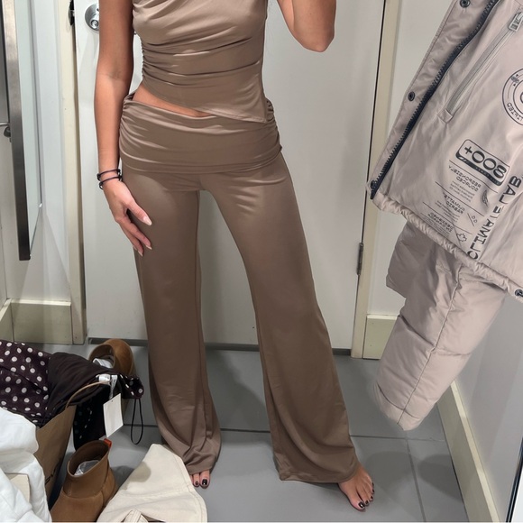 H&M DRAPED FINE-KNIT PANTS - Picture 4 of 4